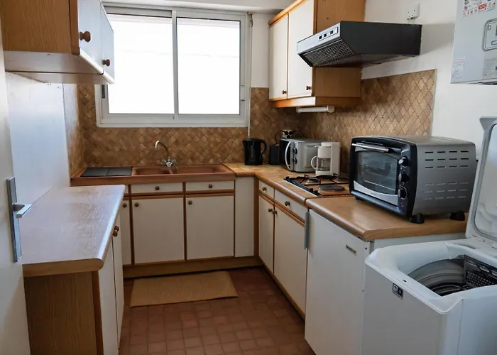 Les Coraux, Centre & Apartament