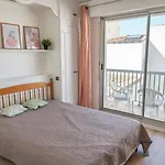 Les Coraux, Centre & Lägenhet *