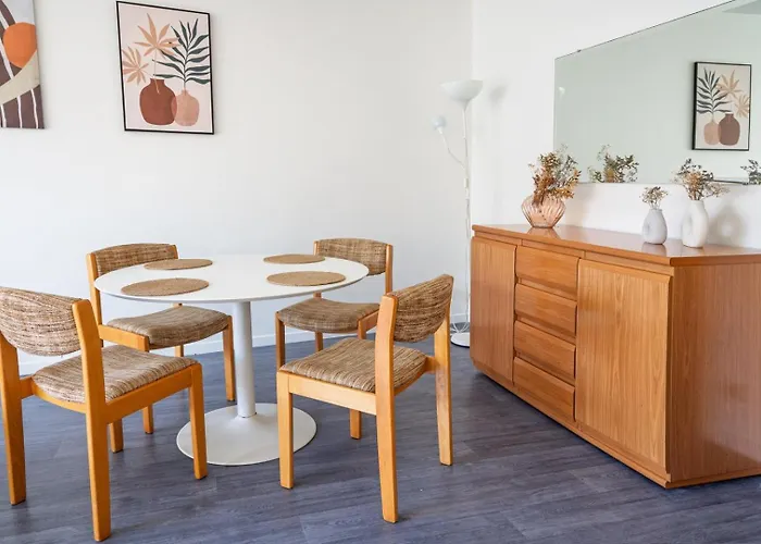 Les Coraux, Centre & Apartment